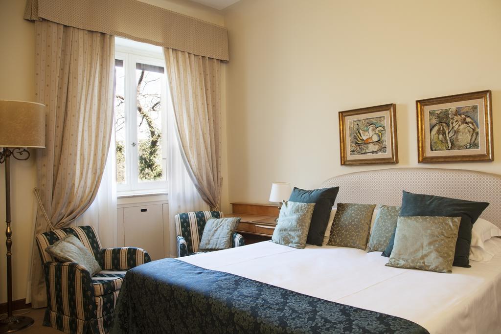 Standard Double or Twin Room,125695479:JPEG